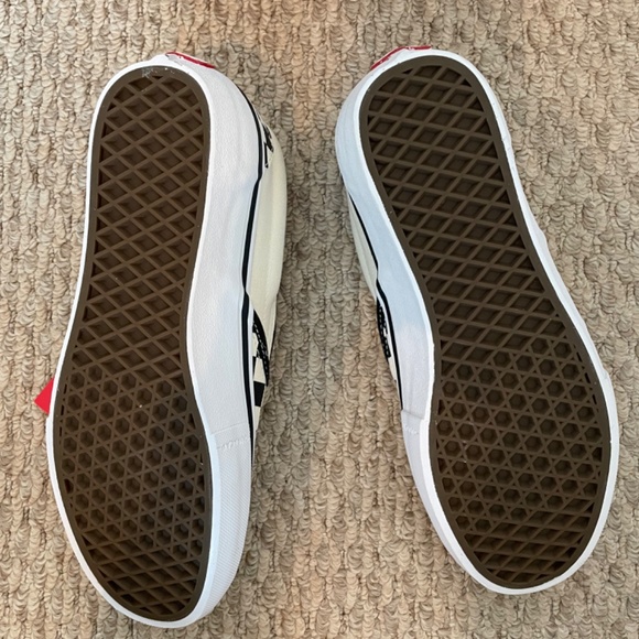 Vans Checkerboard Slip On NWT - Picture 8 of 9